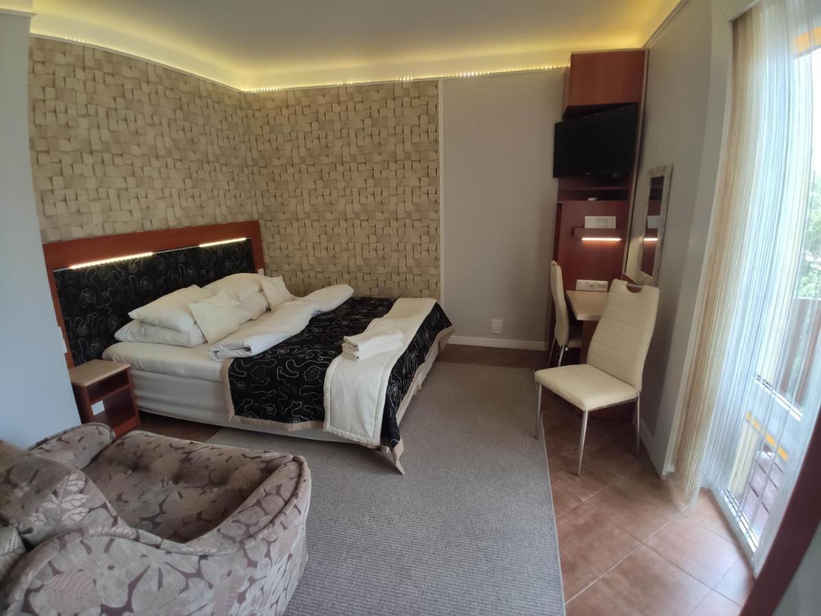 Ow Sargus Bed and Breakfast Władysławowo Exteriör bild